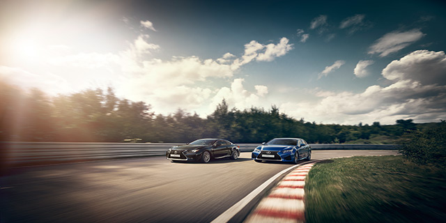 NEUES ADAPTIV VARIABLES FAHRWERK FÜR LEXUS F MODELLE