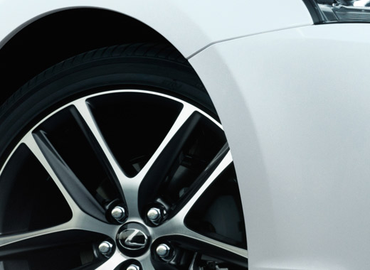 ct 200h image 014 520 380