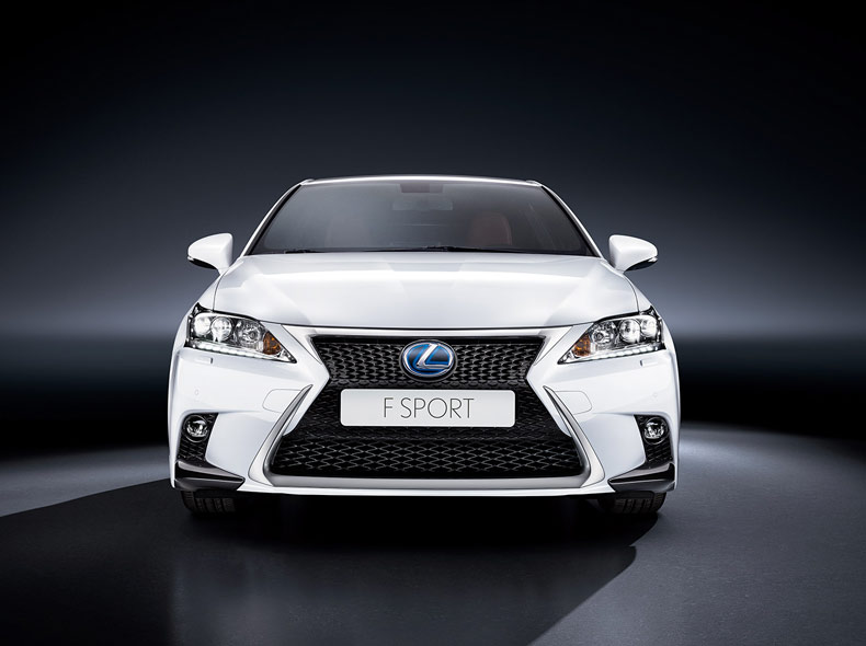 ct 200h image 023 790 590