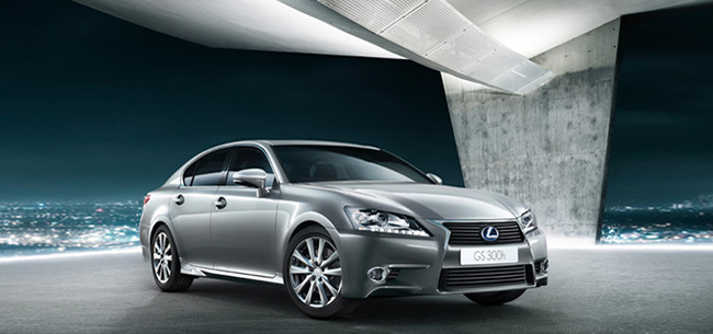 GS300h leader2014 650