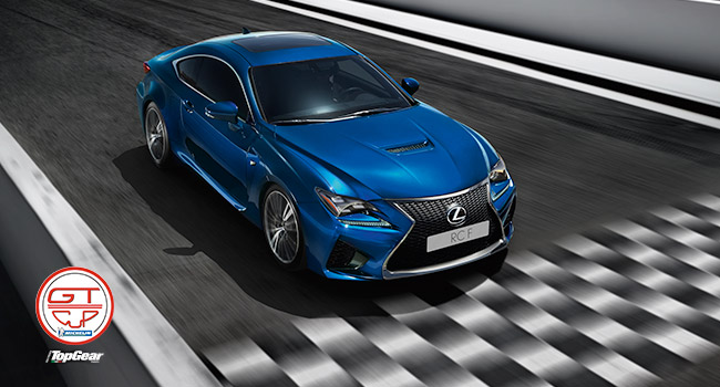 RC F colore blu oceano RC F colore blu oceano taglia il traguardo di un circuito sportivo