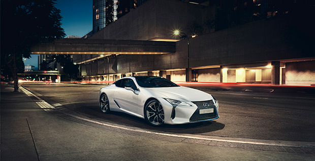 Lexus LC 500h Launch Edition is Grand Dessert van The White Dinner