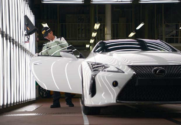Lexus LC Uretim 03