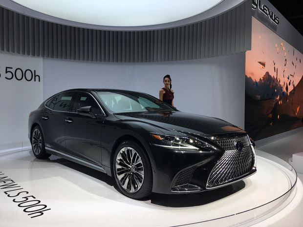 Lexus LS 500h 03