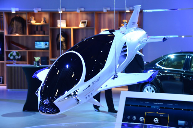 Lexus SKYJET Autoshow 2