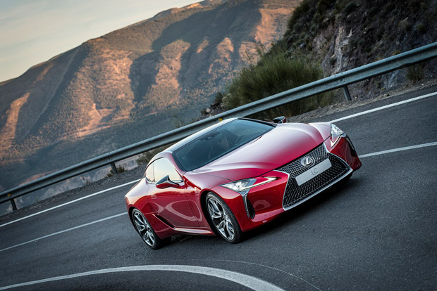 lexusun super couplesi lc500 3