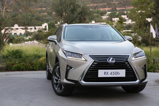 lexus satin alma 05