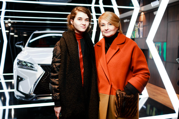 Lexus запустив роботу Fashion Post Lexus RX FASHION POST ЦУМ Фото 8