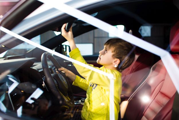 Cпеціальний проект Lexus Smart Kids Дитина за кермом Lexus RX200t
