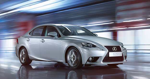 Новий Lexus IS отримав максимальний рейтинг безпеки Euro NCAP — 5 зірок